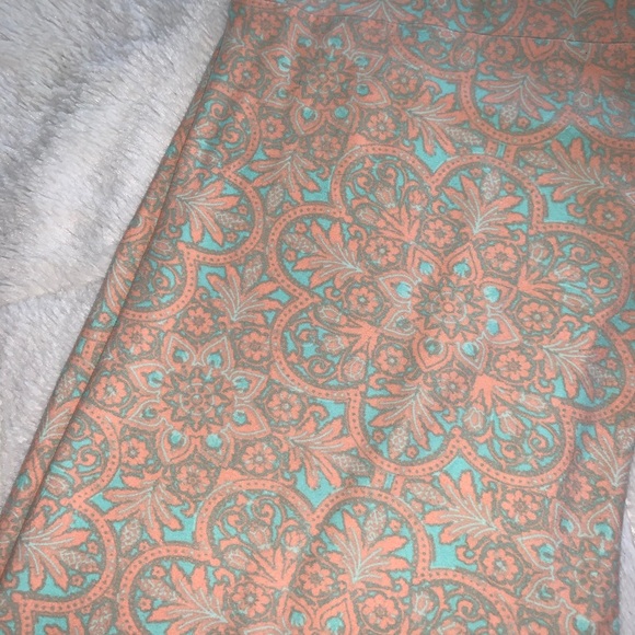 LuLaRoe Pants - TC LulaRoe- like new